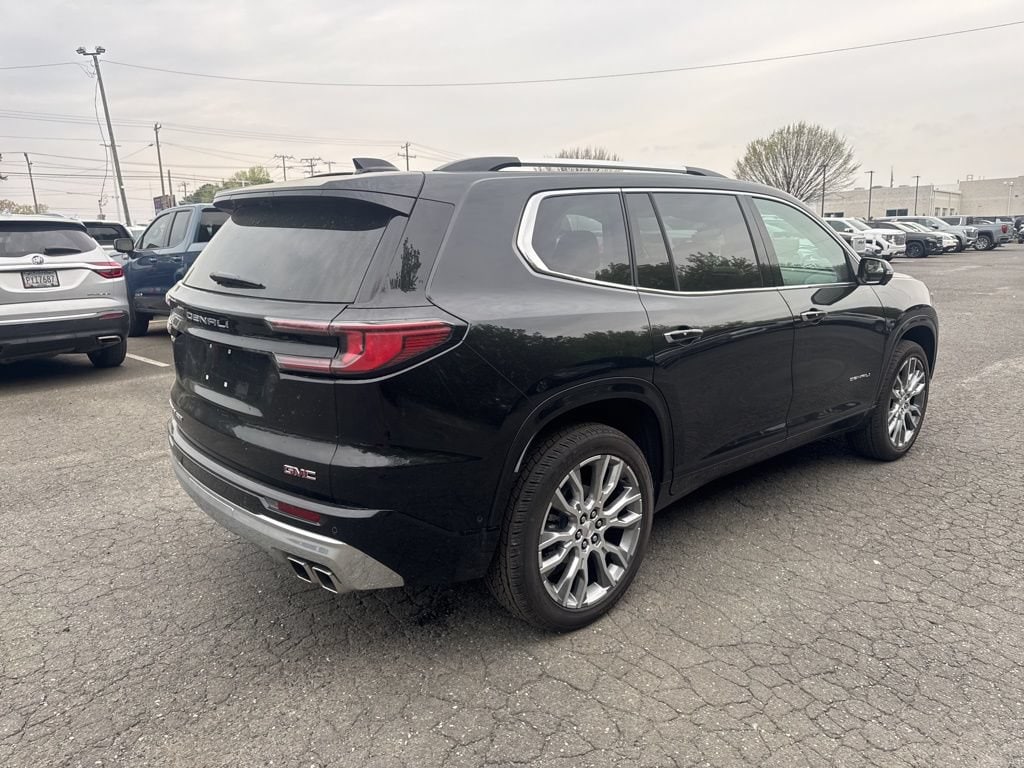 2024 GMC Acadia Denali - Photo 35