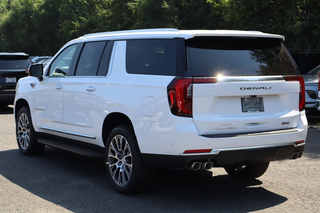 2026 GMC Yukon XL Denali - Photo 6