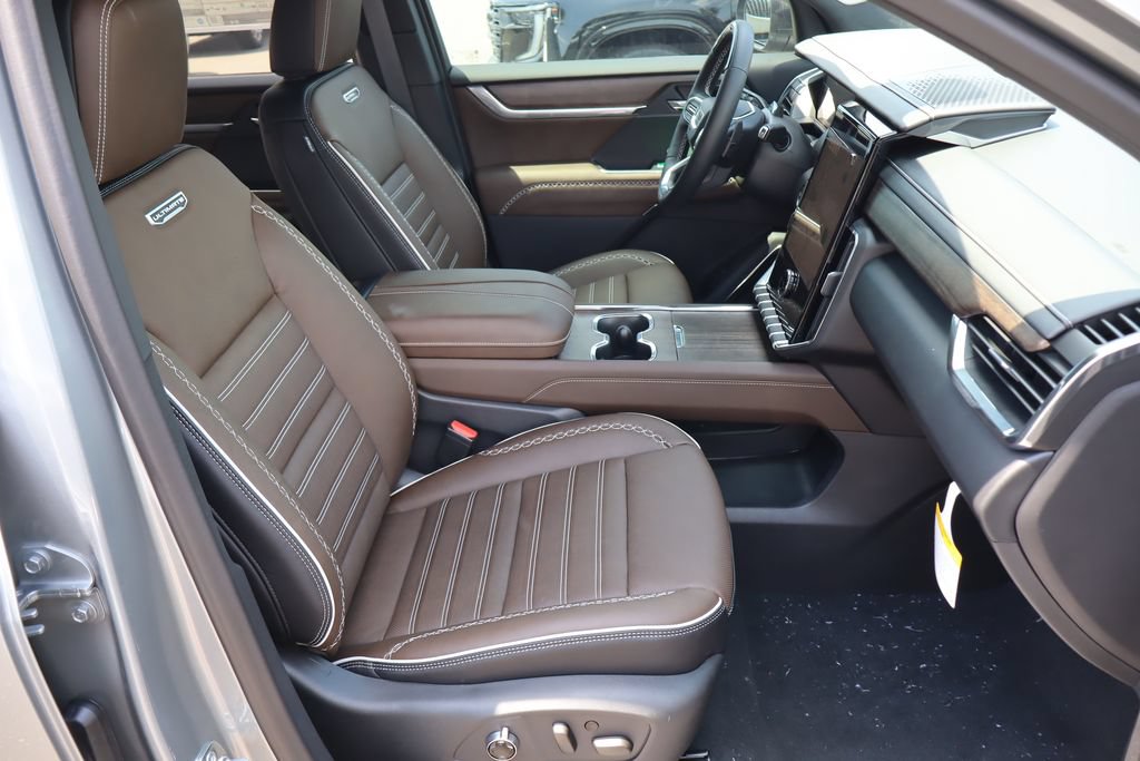 2026 GMC Acadia Denali Ultimate - Photo 26