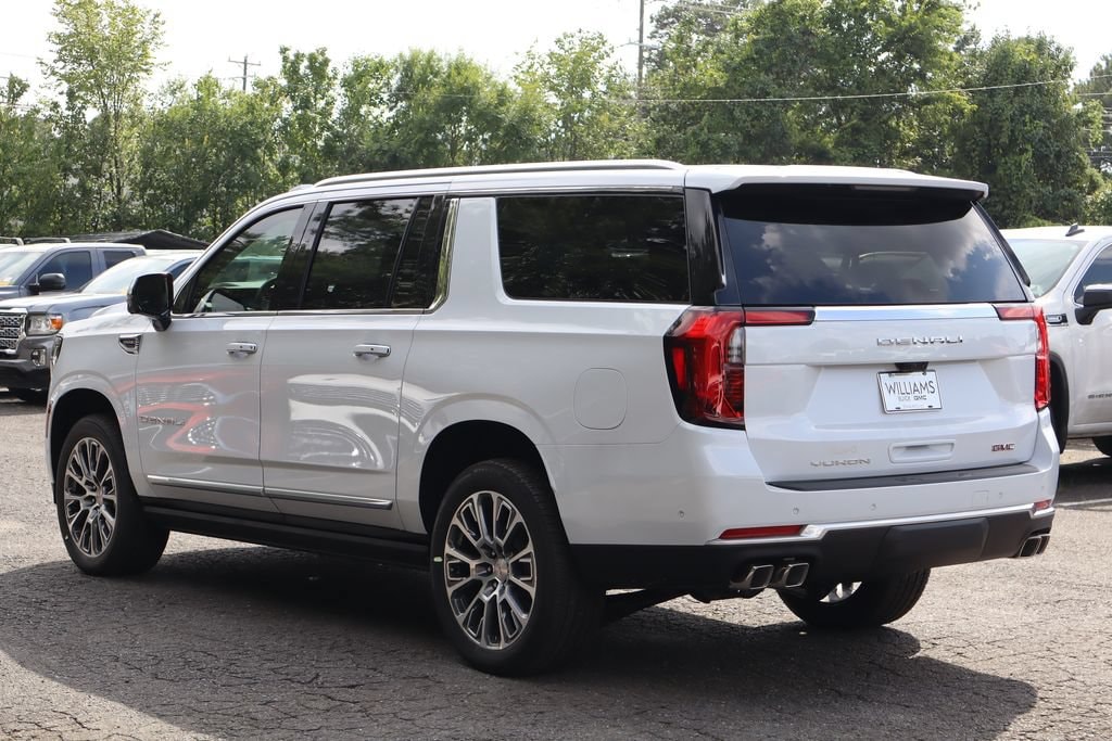 2026 GMC Yukon XL Denali - Photo 6