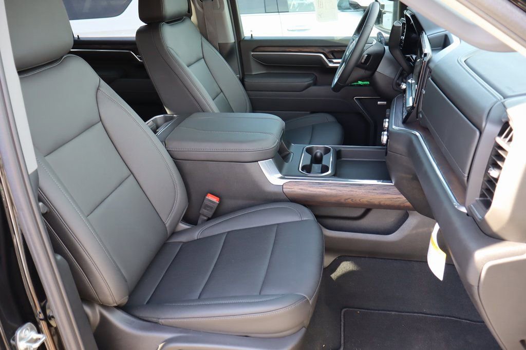 2025 GMC Sierra 2500HD SLT - Photo 25
