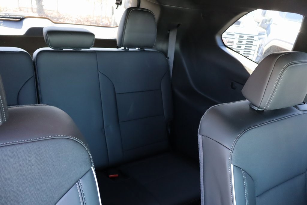 2025 Buick Enclave Preferred - Photo 24