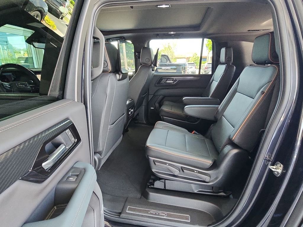 2025 GMC Yukon XL AT4 - Photo 25