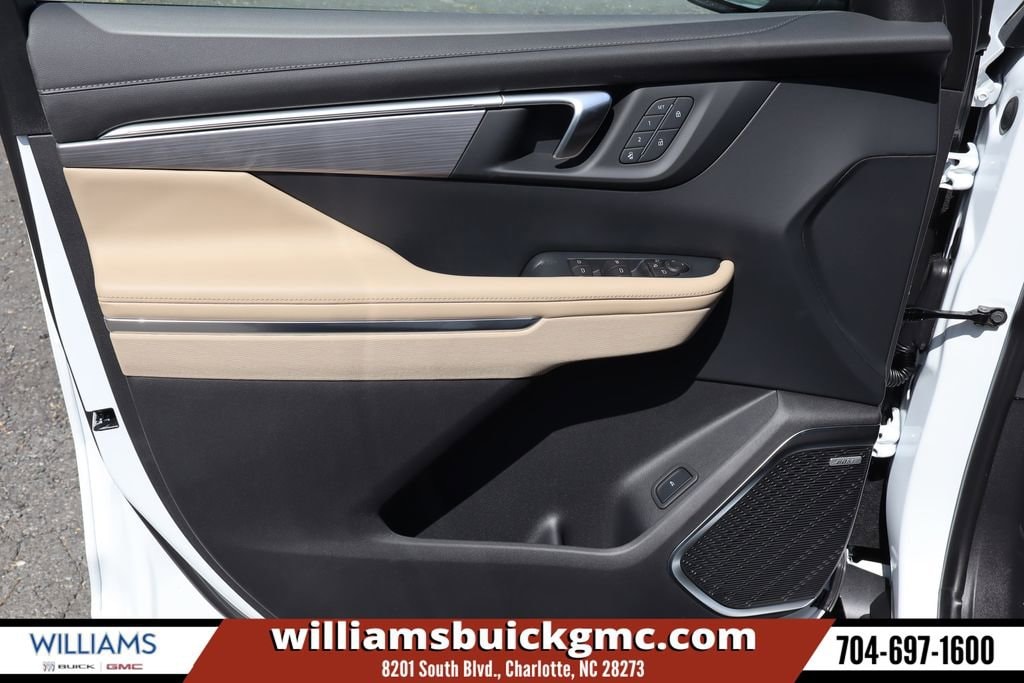 2026 Buick Enclave Preferred - Photo 11