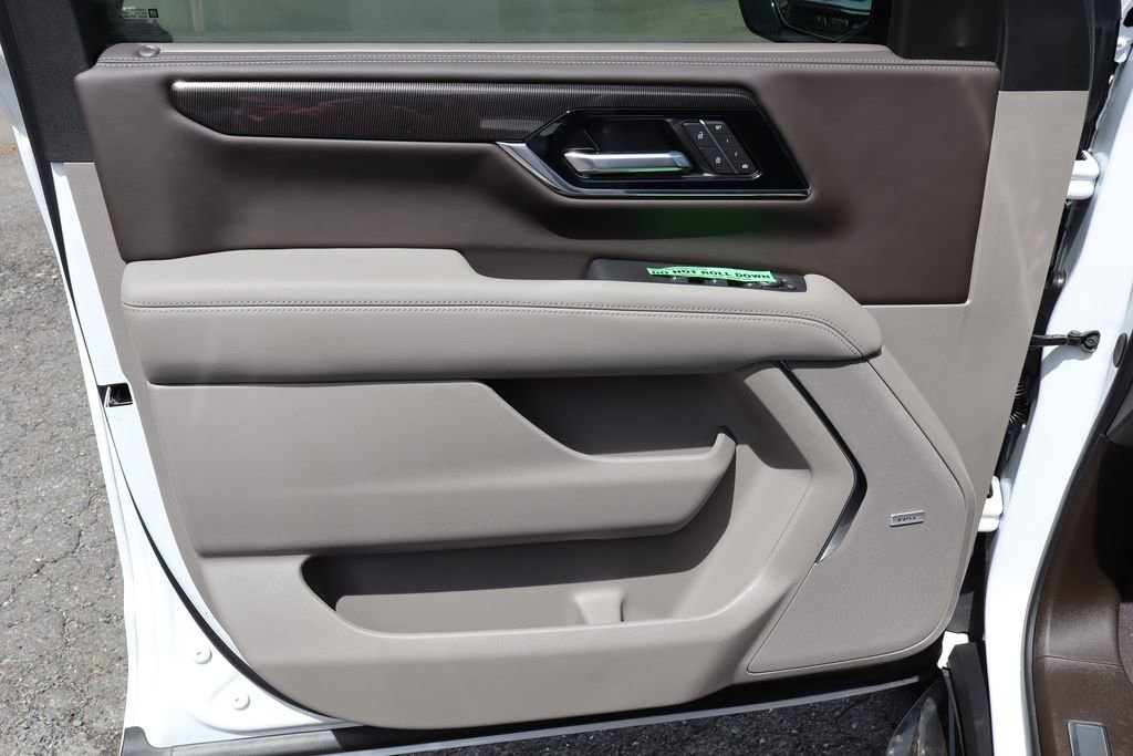 2026 GMC Yukon XL Elevation - Photo 12