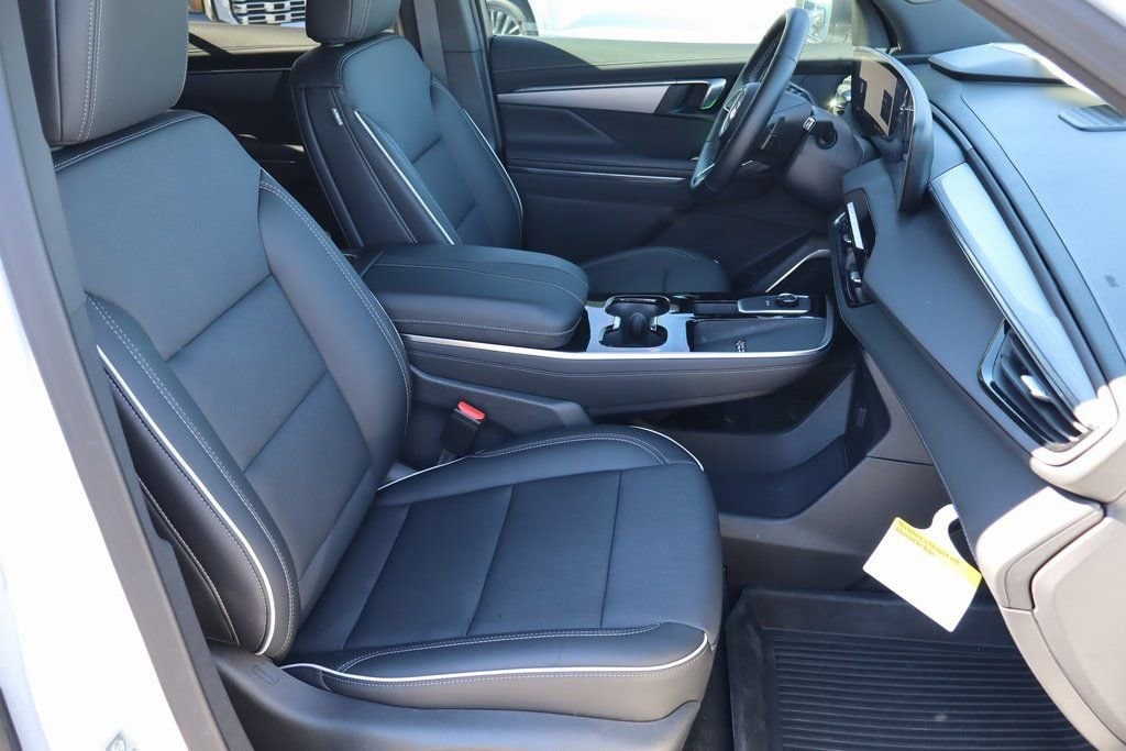 2025 Buick Enclave Preferred - Photo 27
