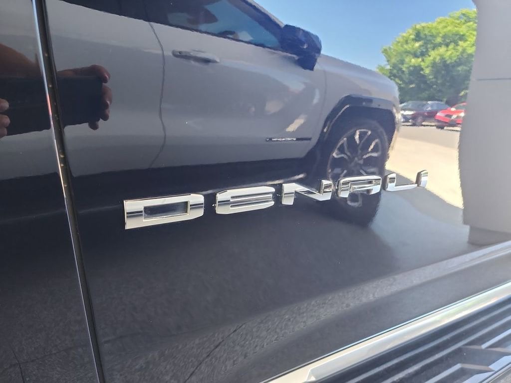 2022 GMC Yukon XL Denali - Photo 32