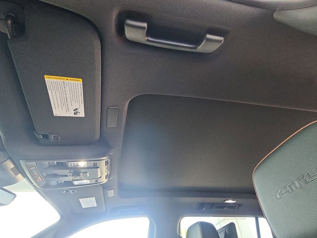 2025 GMC Yukon XL AT4 - Photo 19