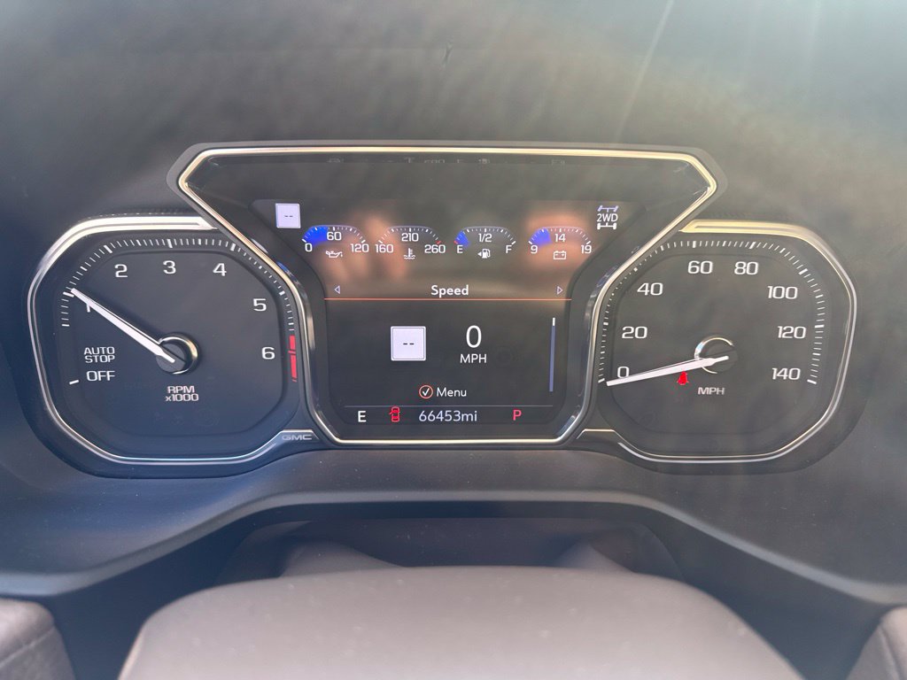 2021 GMC Yukon Denali - Photo 11