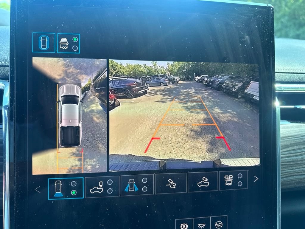 2026 GMC Sierra EV Denali - Photo 13