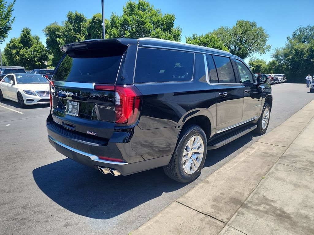 2025 GMC Yukon XL Denali - Photo 8