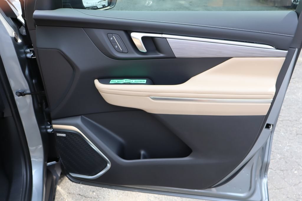 2026 Buick Enclave Preferred - Photo 24