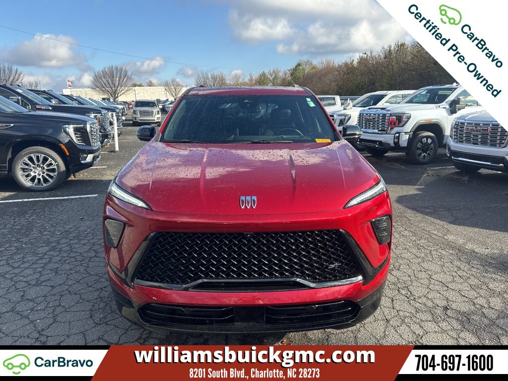 2025 Buick Enclave Sport Touring photo 2