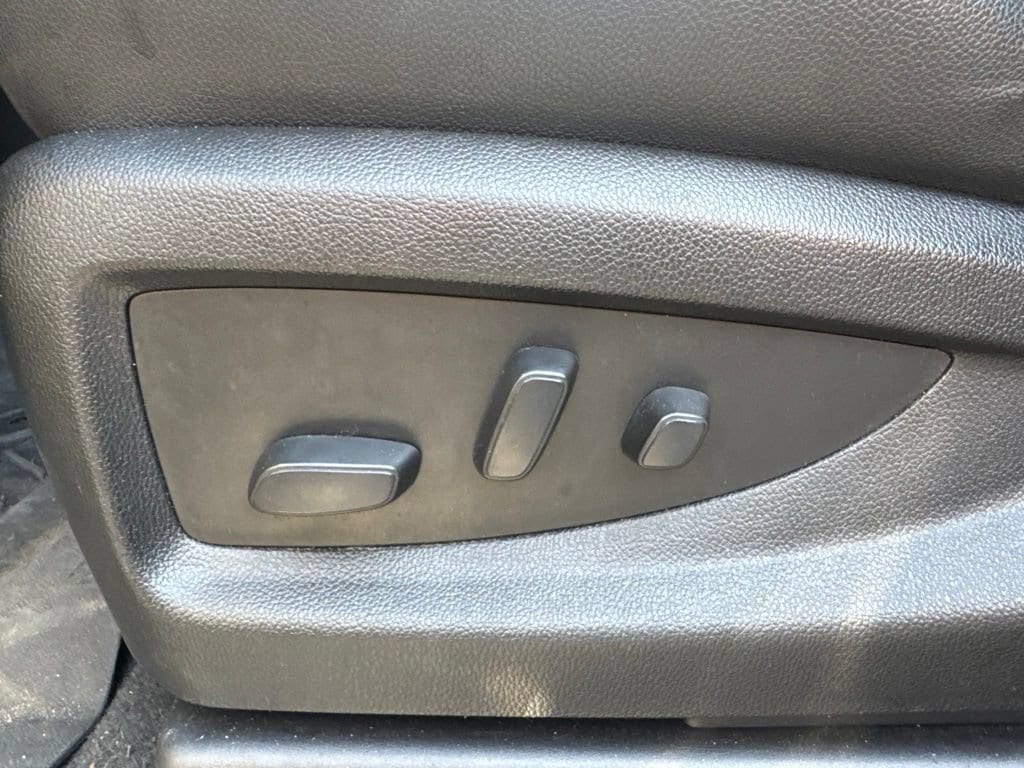 2020 GMC Yukon SLT - Photo 28