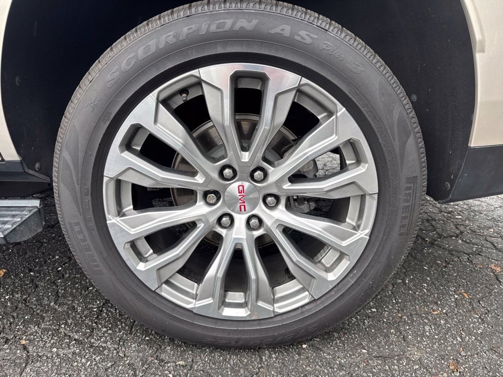 2022 GMC Yukon Denali - Photo 24