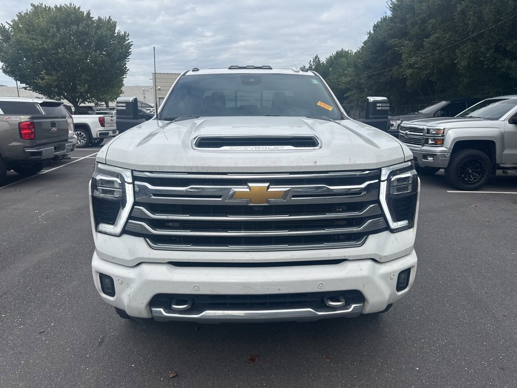 2024 Chevrolet Silverado 2500HD High Country photo 2