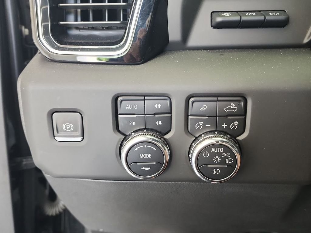 2024 GMC Sierra 3500HD Denali - Photo 18