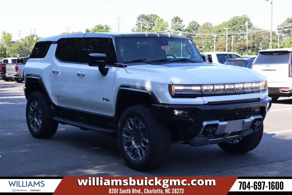 2026 GMC Hummer EV 3X SUV's photo