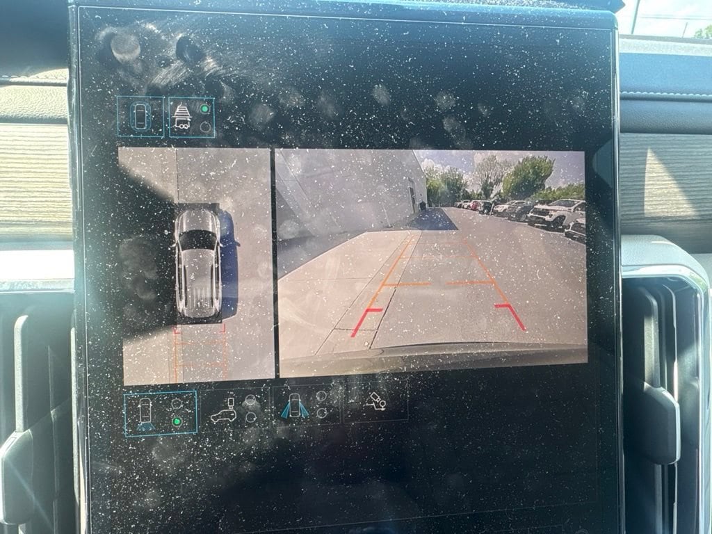 2024 GMC Acadia Denali - Photo 13