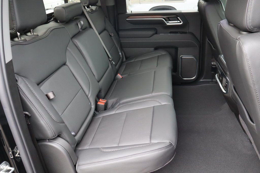 2026 GMC Sierra 3500HD Denali - Photo 24