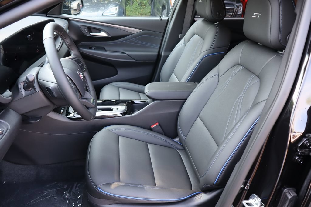 2026 Buick Envista Sport Touring - Photo 10