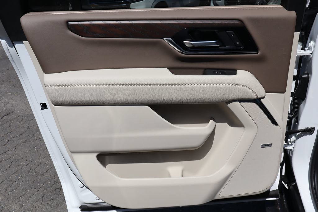 2026 GMC Yukon XL Denali - Photo 20