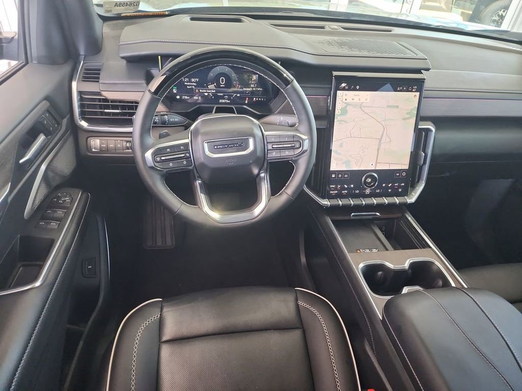 2025 GMC Acadia Denali - Photo 10