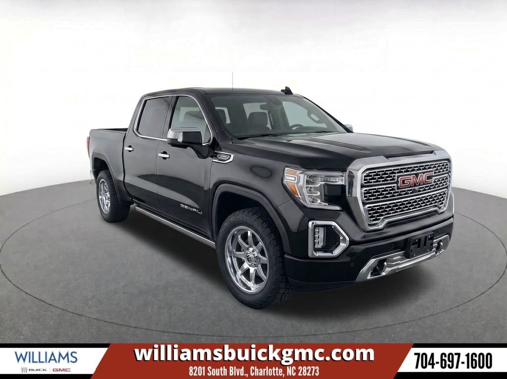 2020 GMC Sierra 4WD Crew Cab Short Box Denali's photo