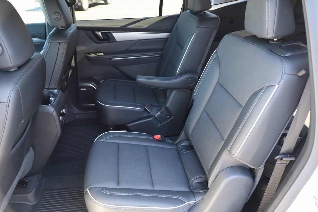 2025 Buick Enclave Preferred - Photo 19