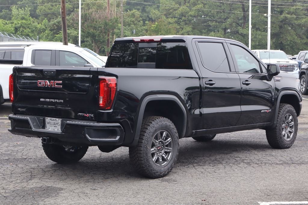 2026 GMC Sierra 1500 AT4X - Photo 7