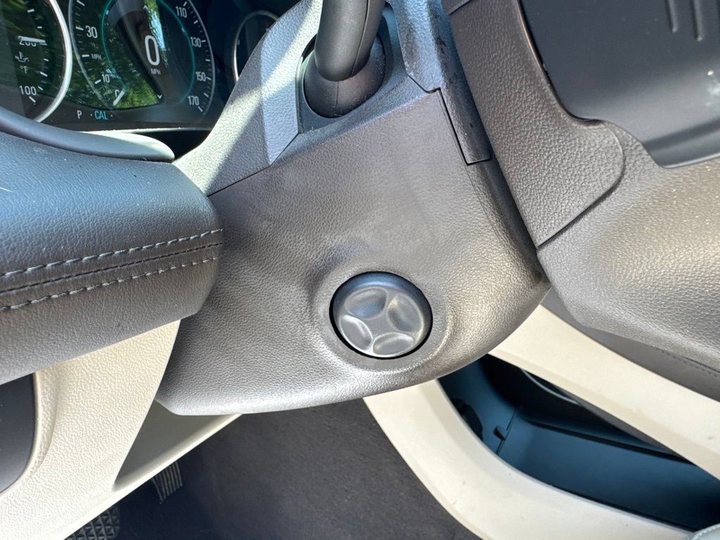 2017 Buick LaCrosse Essence - Photo 23