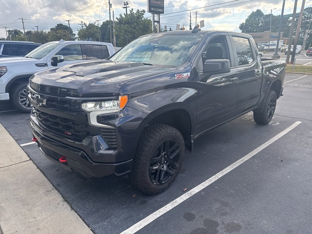 2023 Chevrolet Silverado 1500 LT Trail Boss photo 2