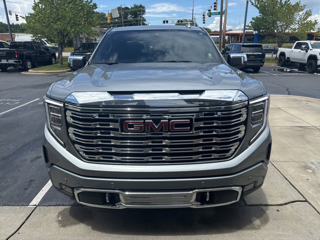 2024 Gmc Sierra Denali photo 2