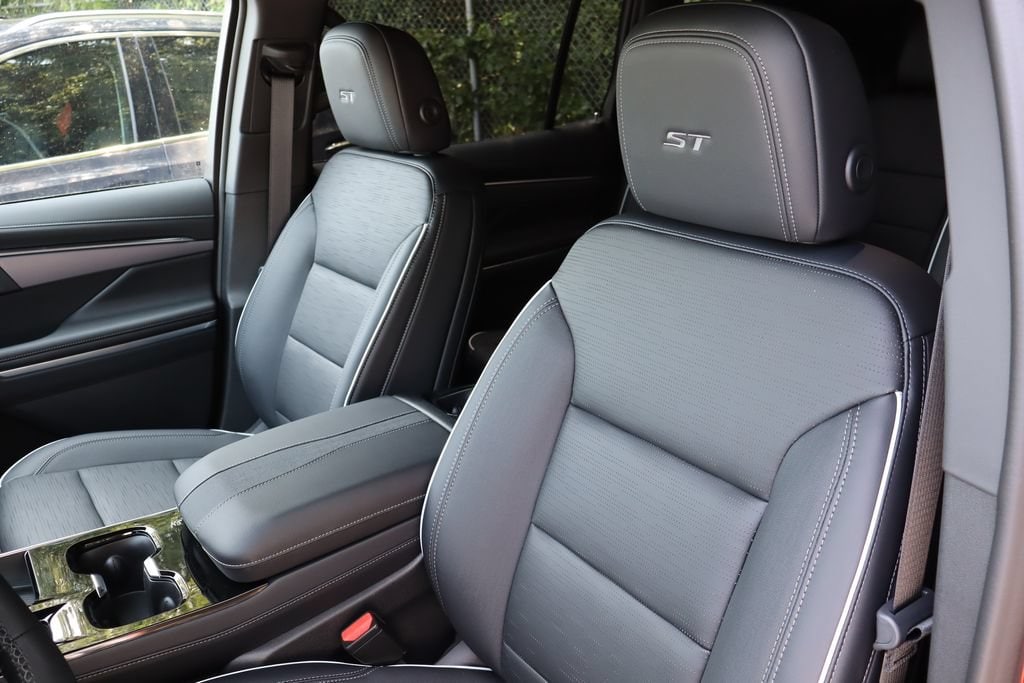 2026 Buick Enclave Sport Touring - Photo 12