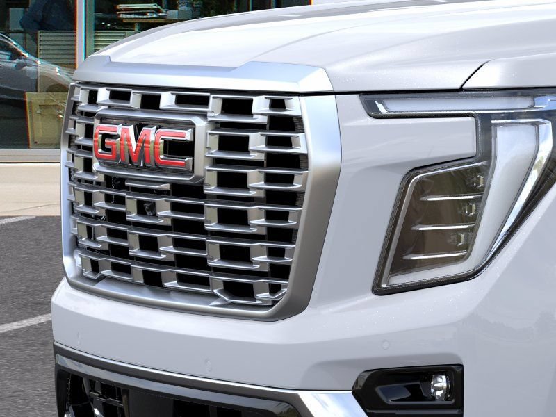 2026 GMC Yukon Denali - Photo 13