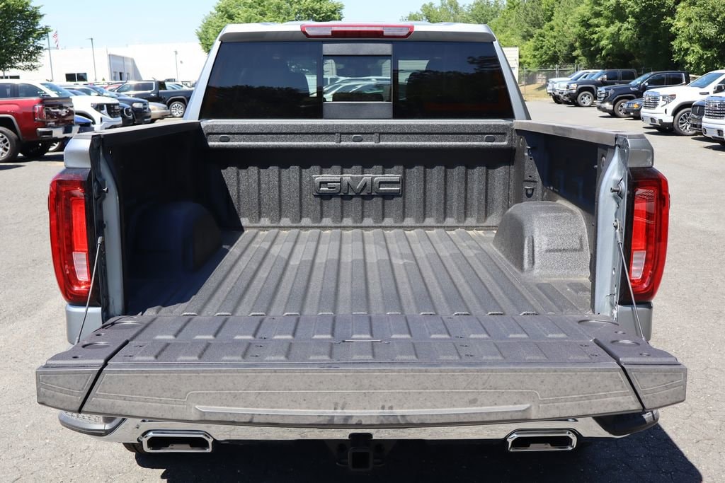 2026 GMC Sierra 1500 SLT - Photo 8