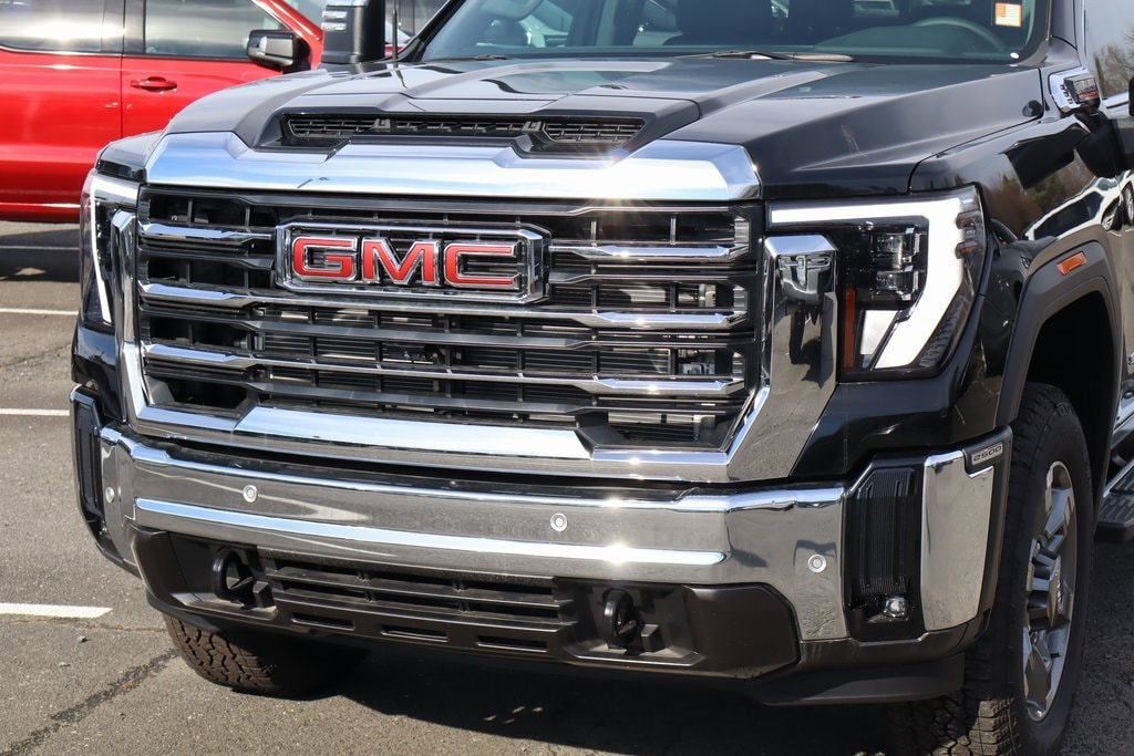 New 2025 GMC Sierra 2500 HD SLT Truck