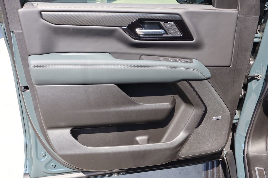 2026 GMC Yukon AT4 - Photo 10