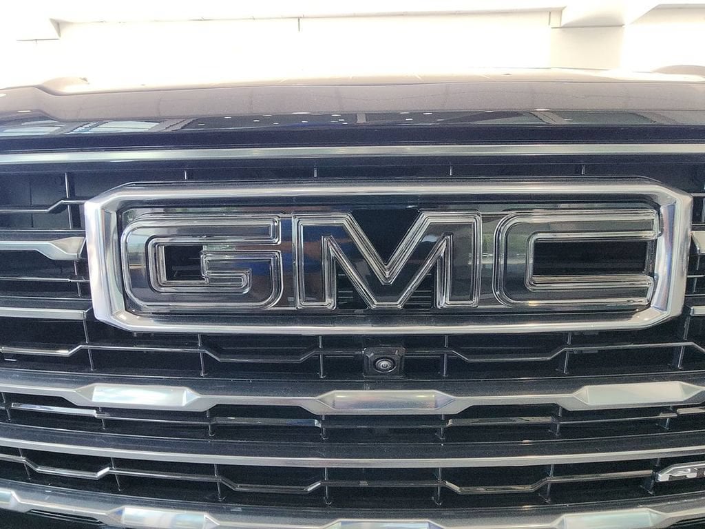 2025 GMC Yukon XL AT4 - Photo 31