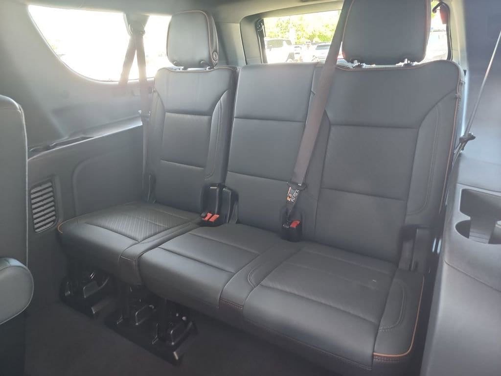 2025 GMC Yukon XL AT4 - Photo 38