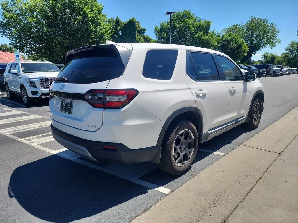 2025 Honda Pilot EX-L - Photo 8