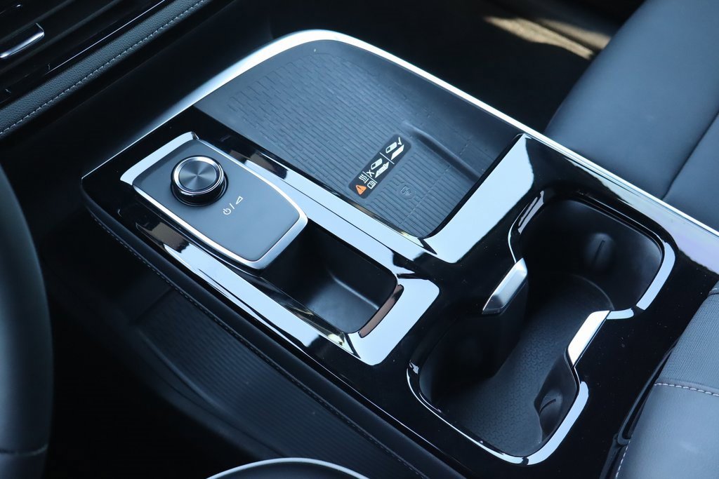 2025 Buick Enclave Preferred - Photo 17