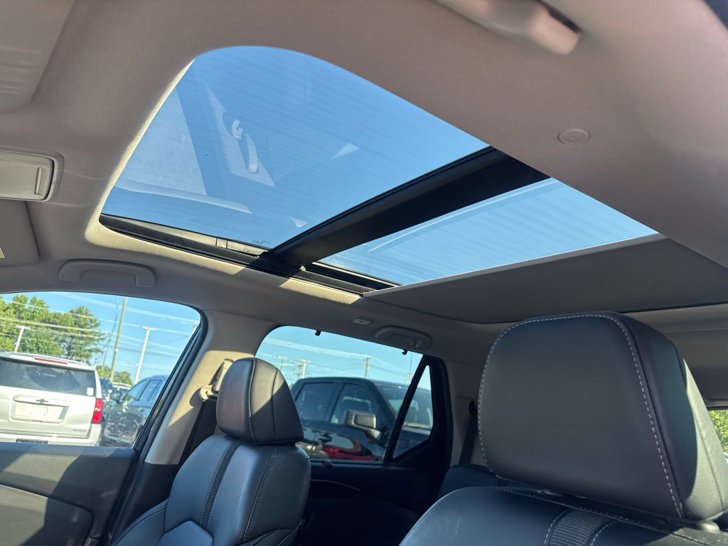 2023 Honda Pilot Touring - Photo 16