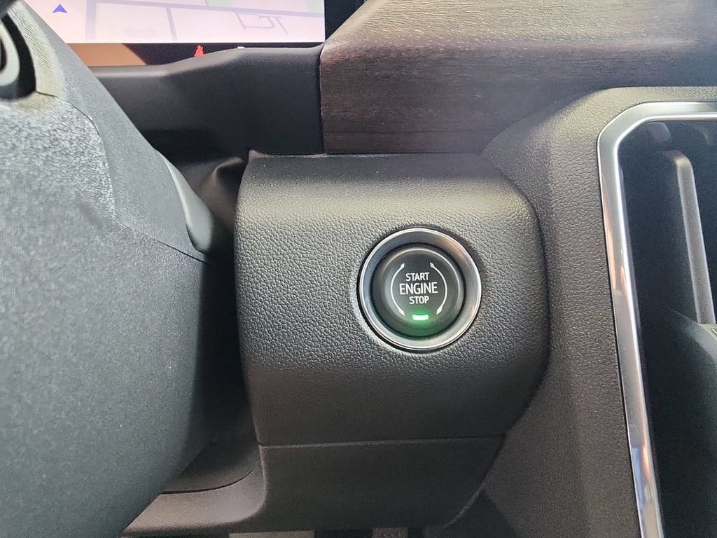 2026 GMC Acadia Denali Ultimate - Photo 17