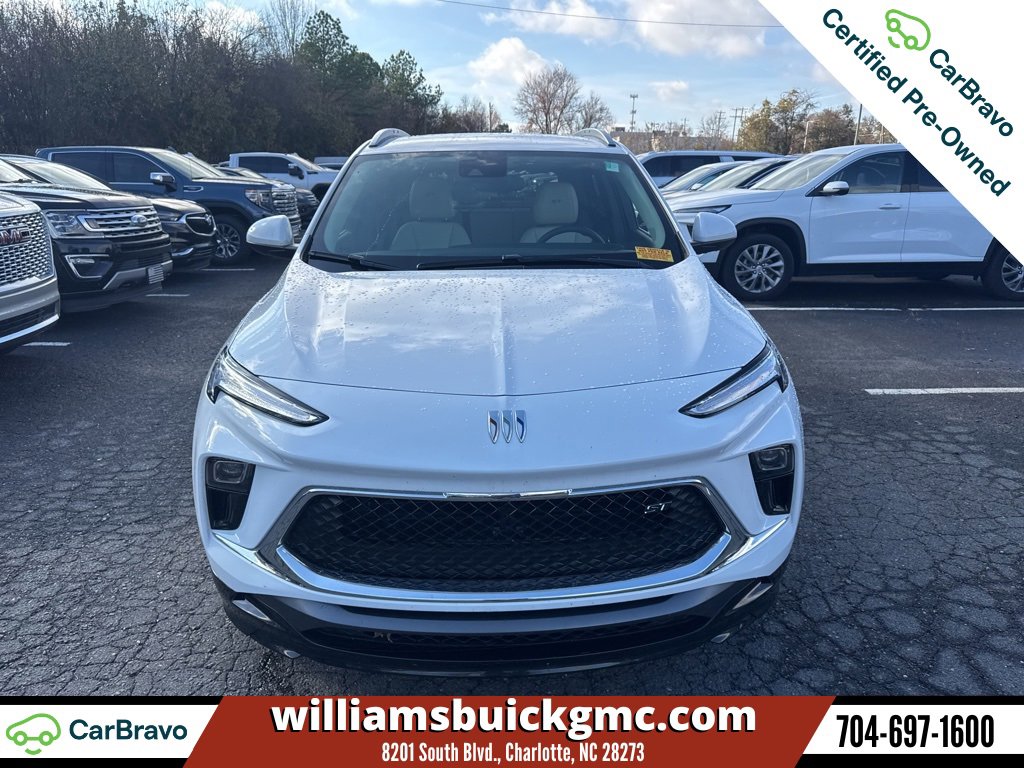 2026 Buick Encore GX Sport Touring photo 2