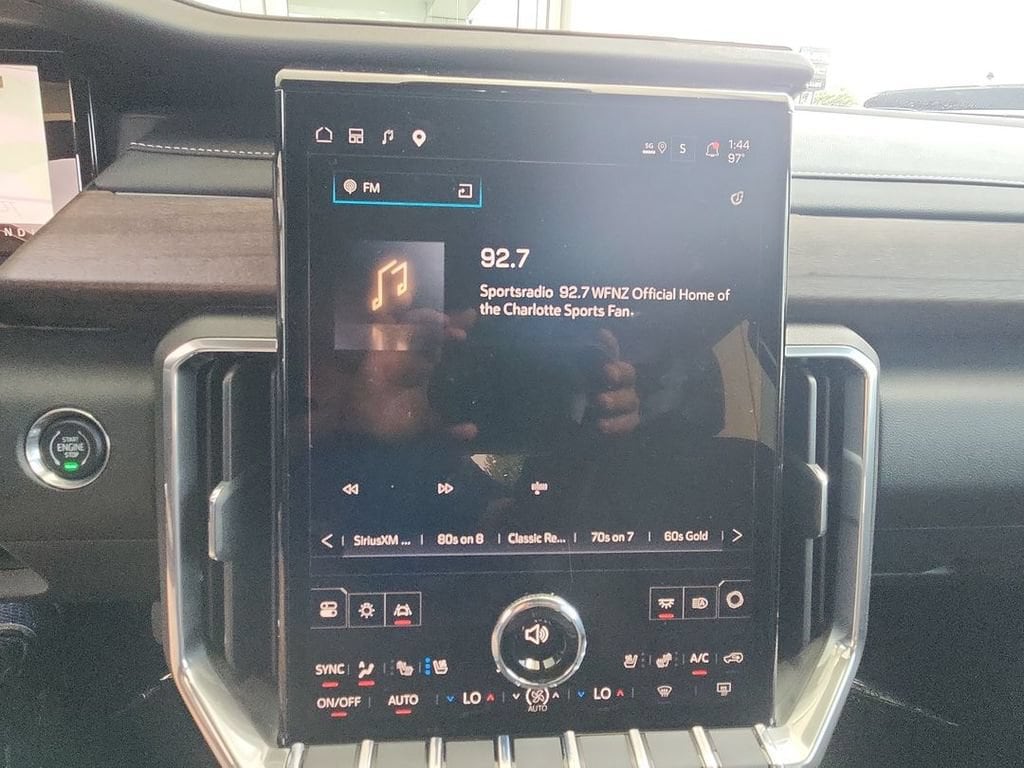 2026 GMC Acadia Denali Ultimate - Photo 13