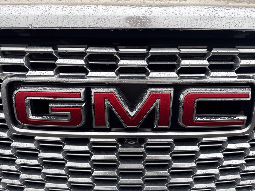 2022 GMC Yukon Denali - Photo 32