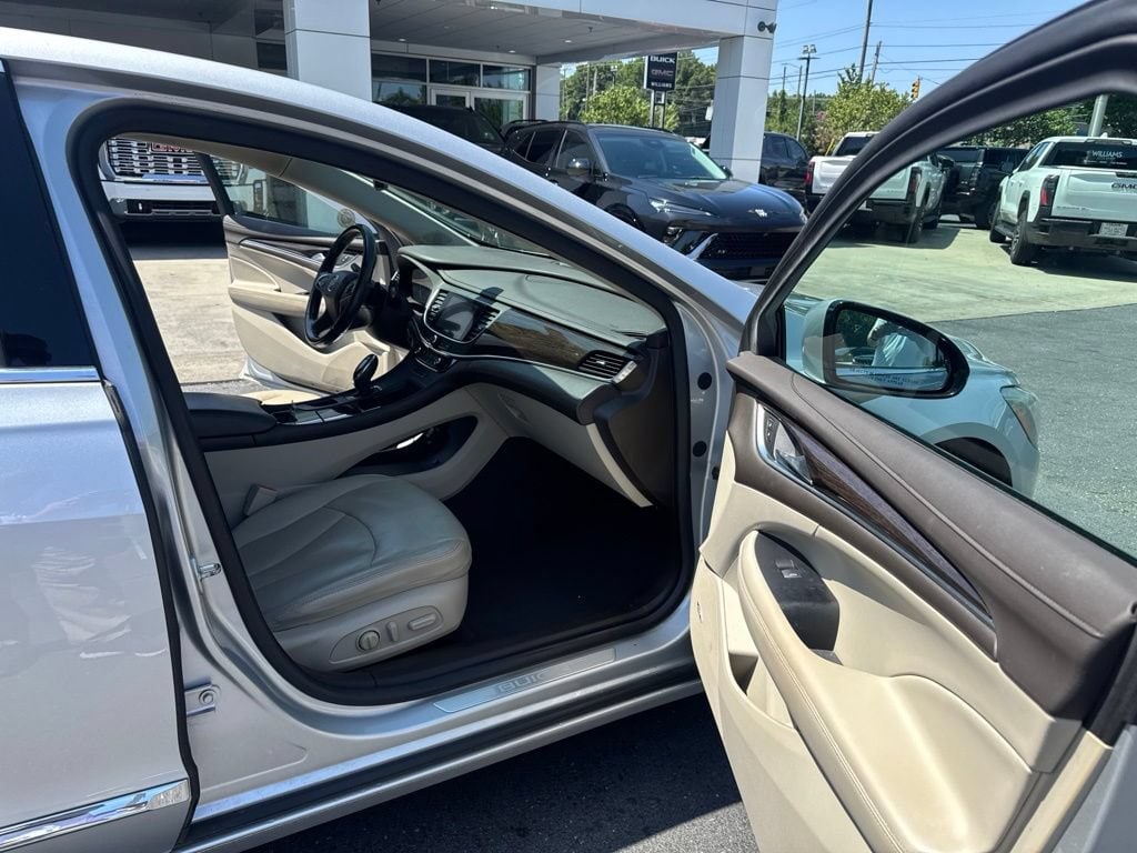 2017 Buick LaCrosse Essence - Photo 17