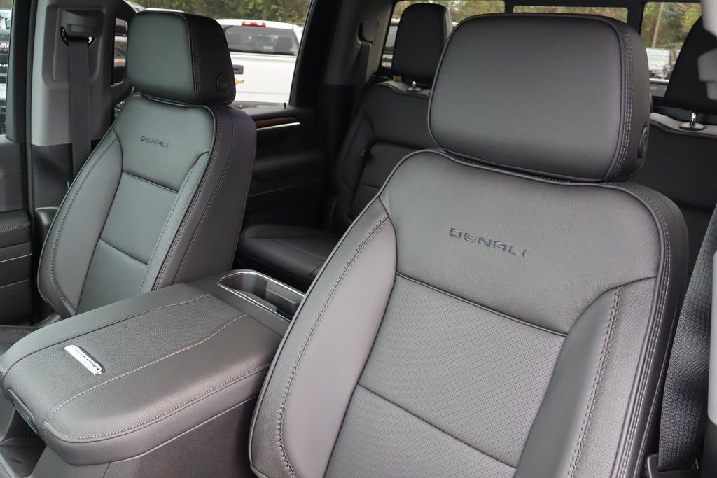 2026 GMC Sierra 3500HD Denali - Photo 15