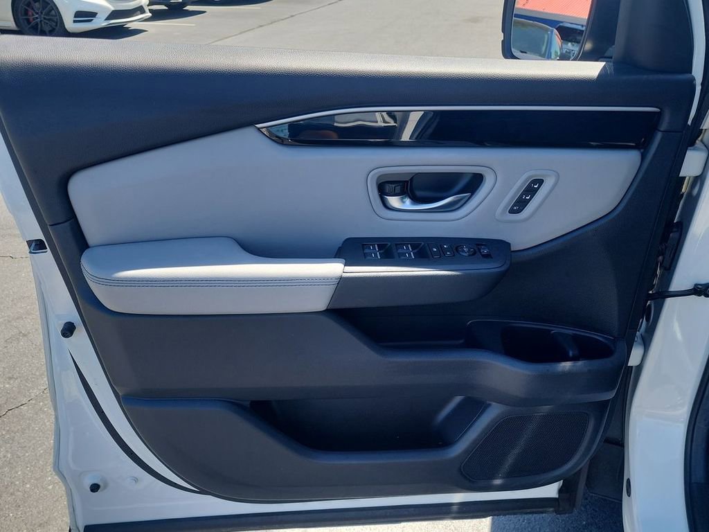 2025 Honda Pilot EX-L - Photo 21